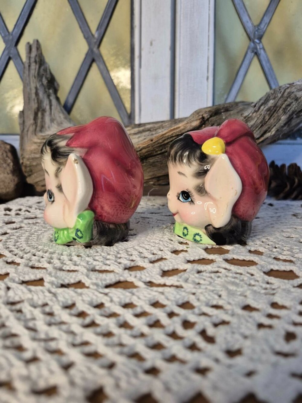 LEFTON 1950s Vintage Red Pixie Elf Salt & Pepper Shakers - Picture 4 of 12